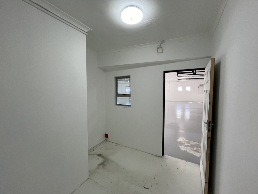 To Let commercial Property for Rent in Hout Bay Western Cape